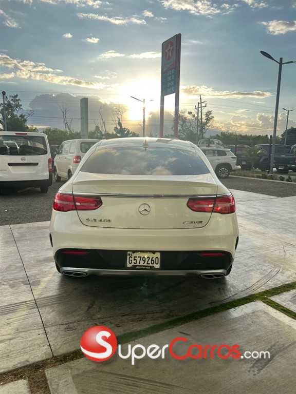 2016 Mercedes-Benz Clase GL 400 — foto 4 / 10