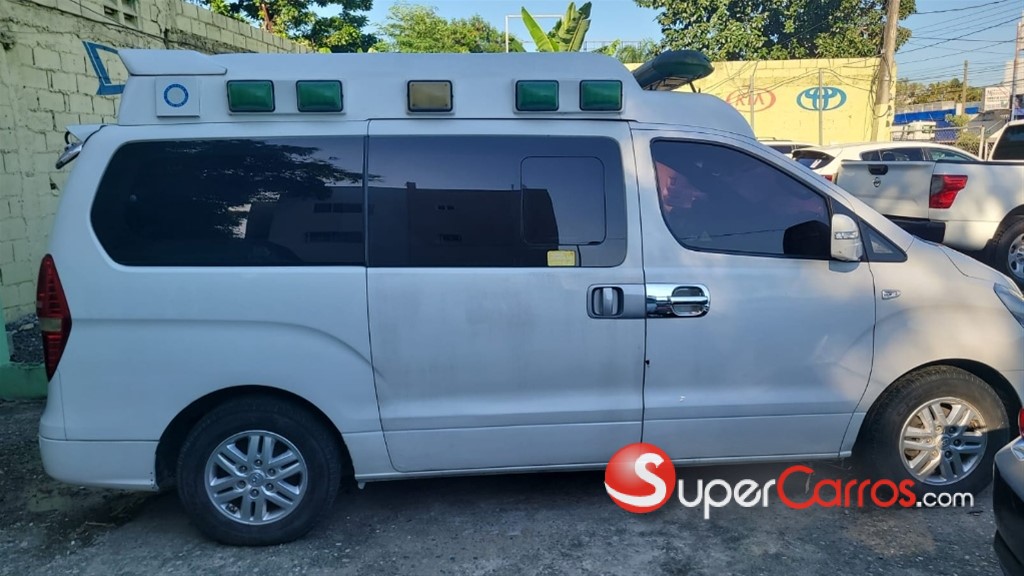 2013 Hyundai Grand Starex AMBULANCIA — foto 4 / 7
