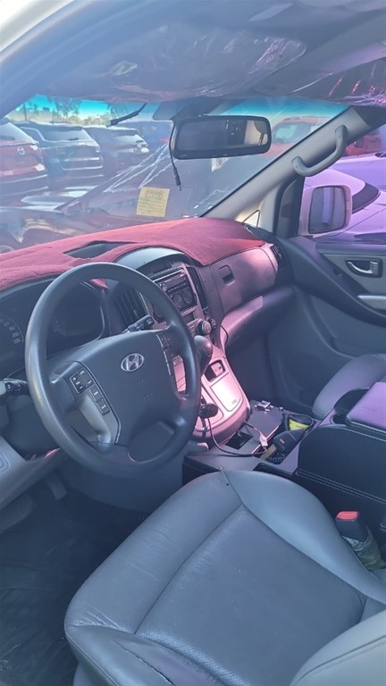 2013 Hyundai Grand Starex AMBULANCIA — foto 7 / 7