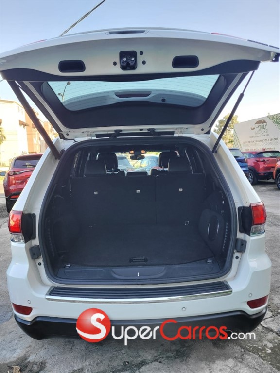 2020 Jeep Grand Cherokee Limited — foto 7 / 12