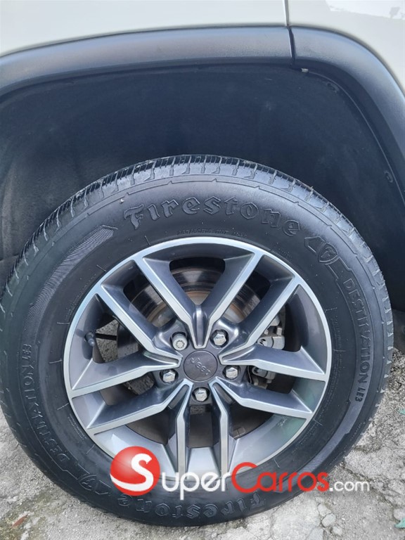 2020 Jeep Grand Cherokee Limited — foto 12 / 12