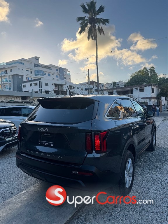 2022 Kia Sorento LX — foto 4 / 10