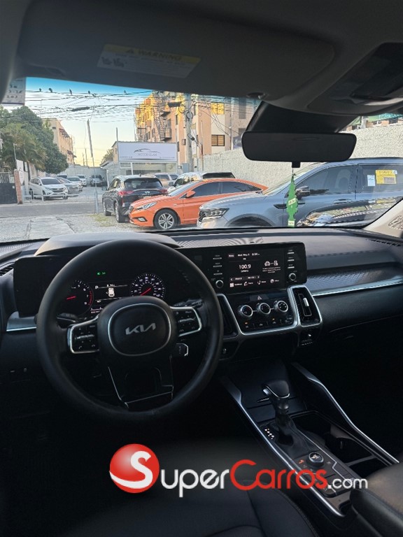 2022 Kia Sorento LX — foto 9 / 10