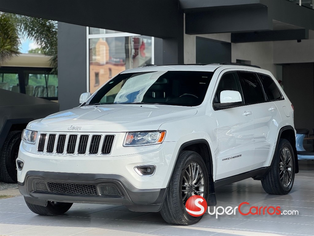 2014 Jeep Grand Cherokee Laredo 4x4 — foto 1 / 11