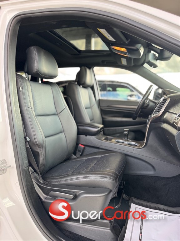 2014 Jeep Grand Cherokee Laredo 4x4 — foto 3 / 11
