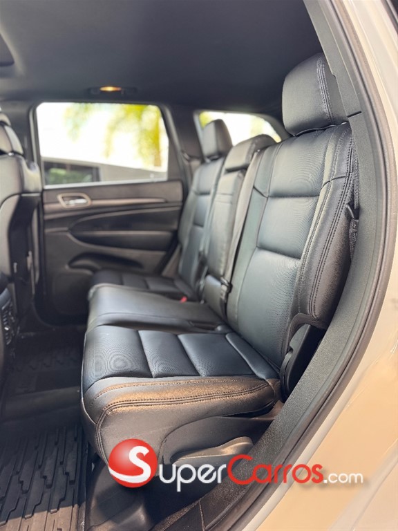 2014 Jeep Grand Cherokee Laredo 4x4 — foto 8 / 11