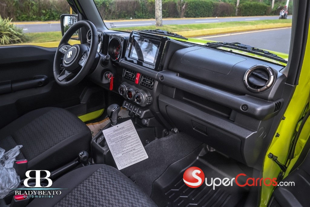 2026 Suzuki Jimny GLX — foto 4 / 9