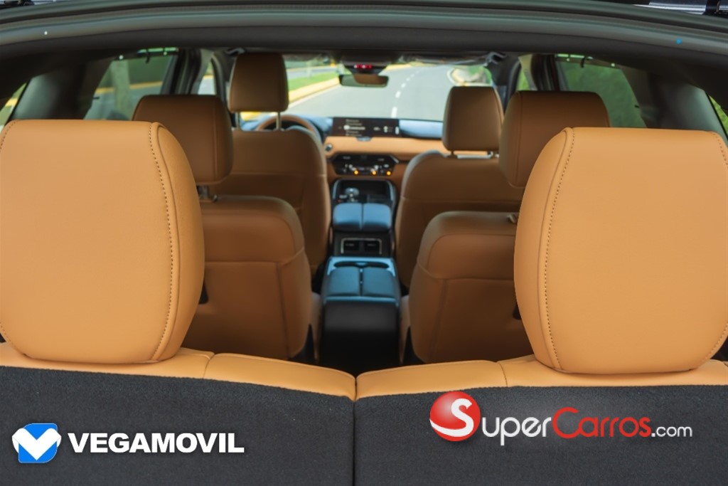 2027 Mazda CX-90 High Plus MHEV — foto 9 / 12