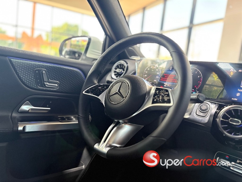 2025 Mercedes-Benz Clase GLB 200 Progressive — foto 8 / 9