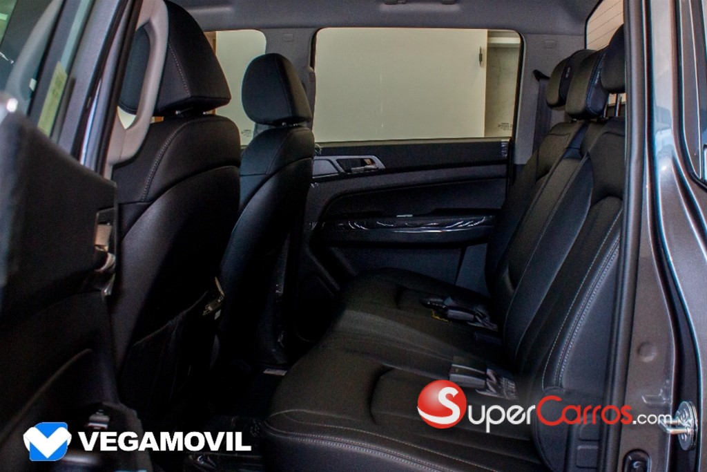 2026 KGM Musso LIMITED — foto 8 / 11