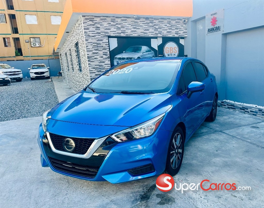 2020 Nissan Versa SV — foto 2 / 12