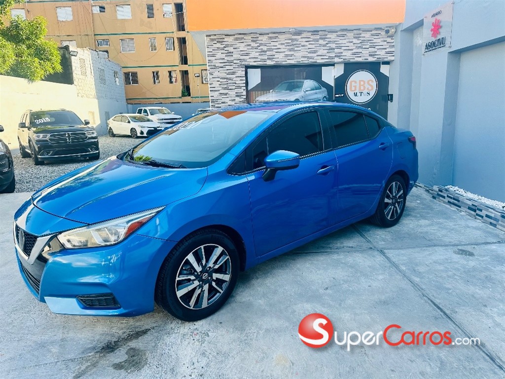 2020 Nissan Versa SV — foto 3 / 12