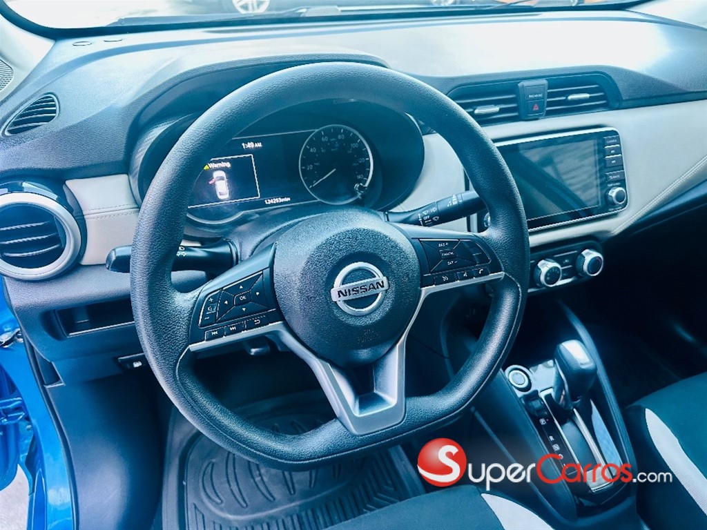 2020 Nissan Versa SV — foto 6 / 12