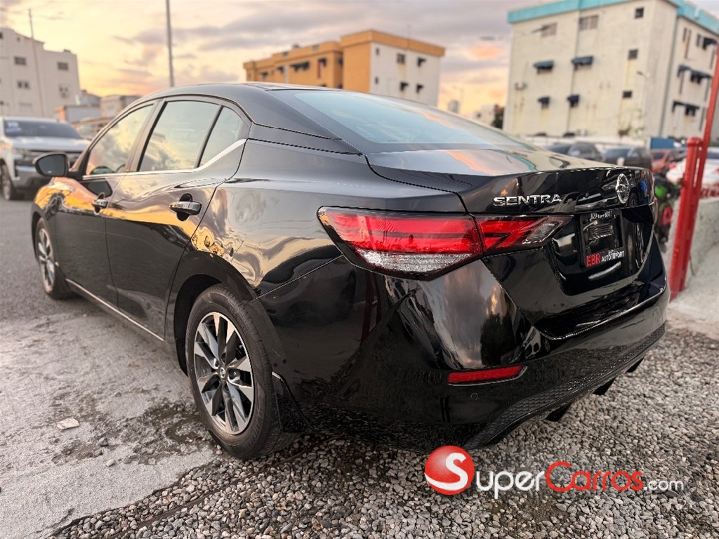 2020 Nissan Sentra SV — foto 3 / 9