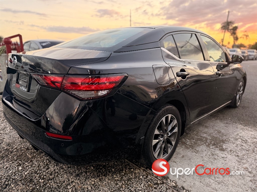 2020 Nissan Sentra SV — foto 4 / 9