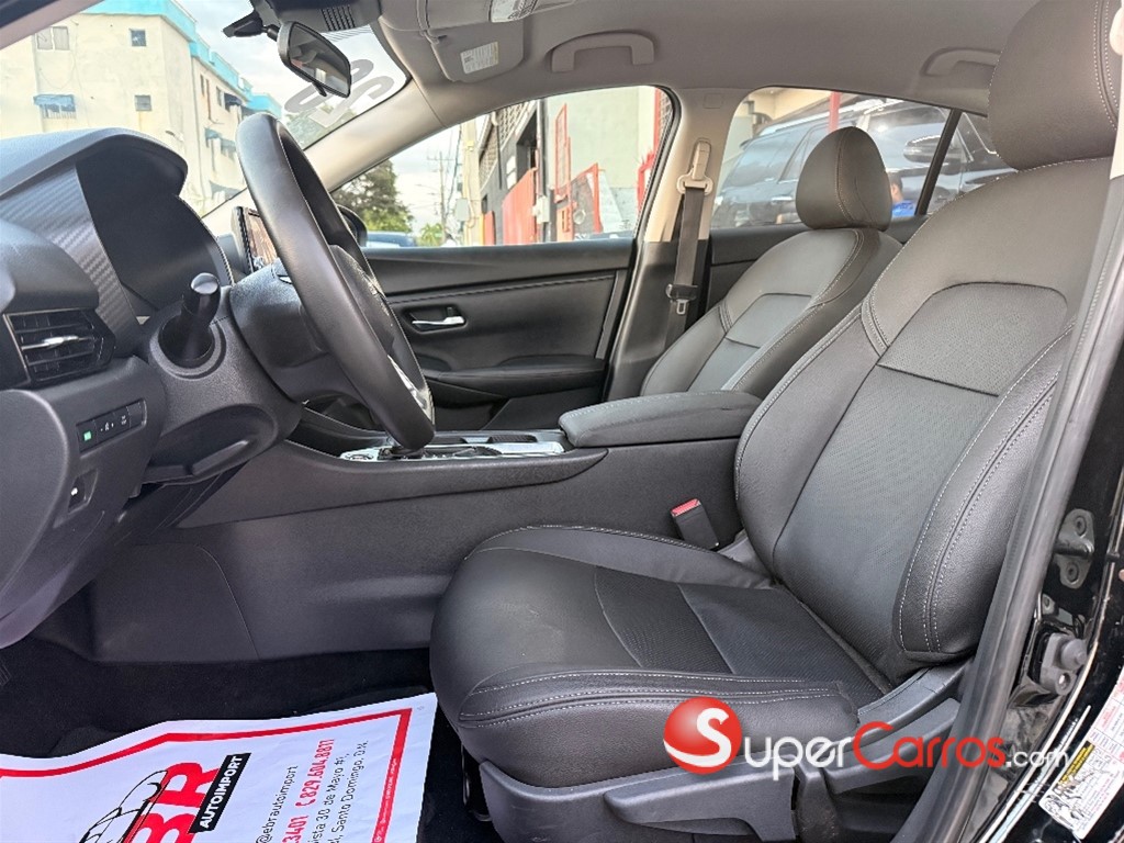 2020 Nissan Sentra SV — foto 7 / 9