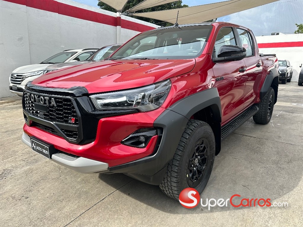 2026 Toyota Hilux GR Sport — foto 3 / 9