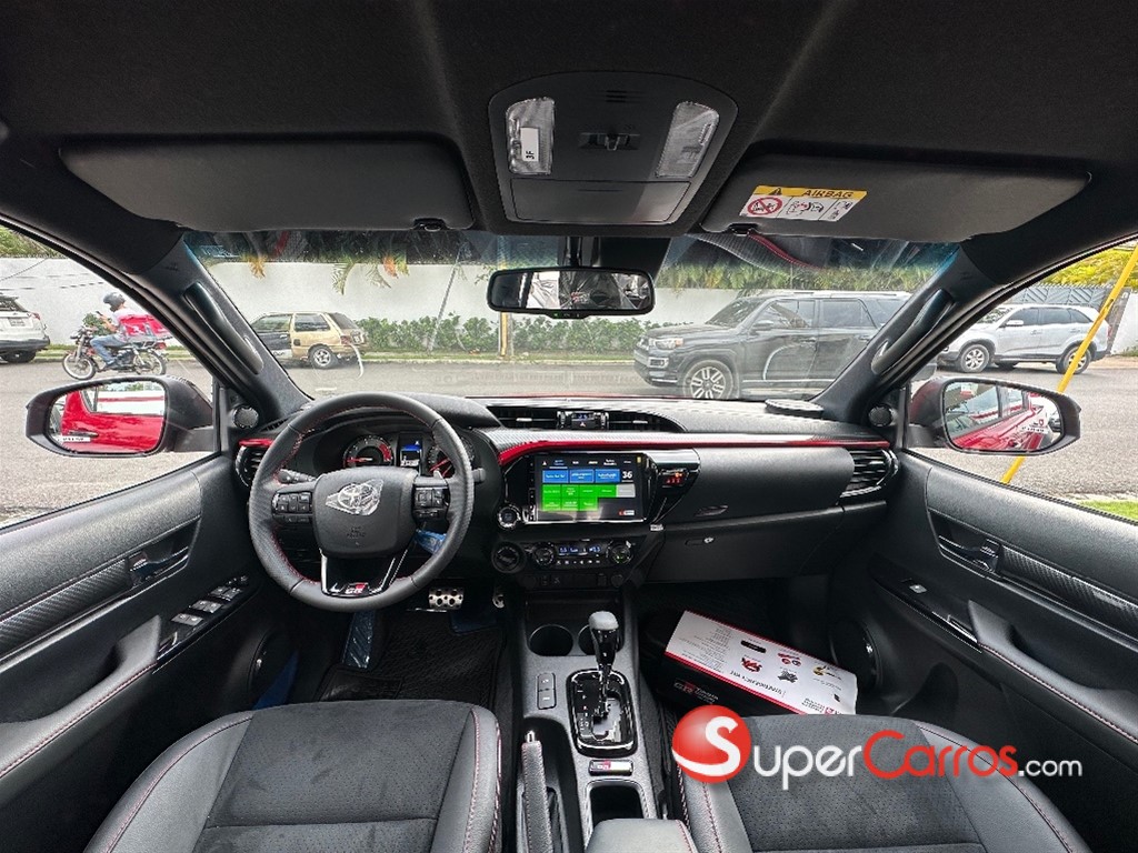 2026 Toyota Hilux GR Sport — foto 7 / 9