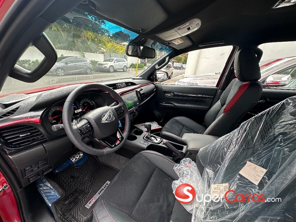 2026 Toyota Hilux GR Sport — foto 9 / 9