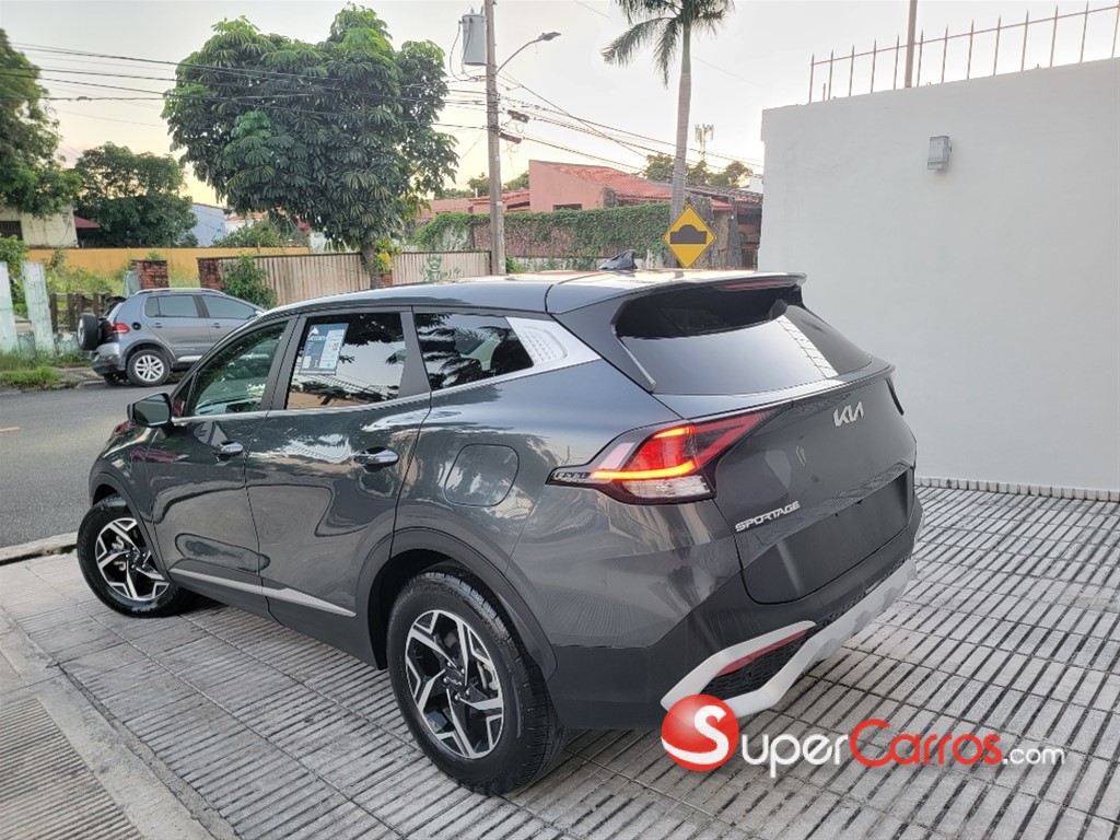 2023 Kia Sportage LX — foto 2 / 8