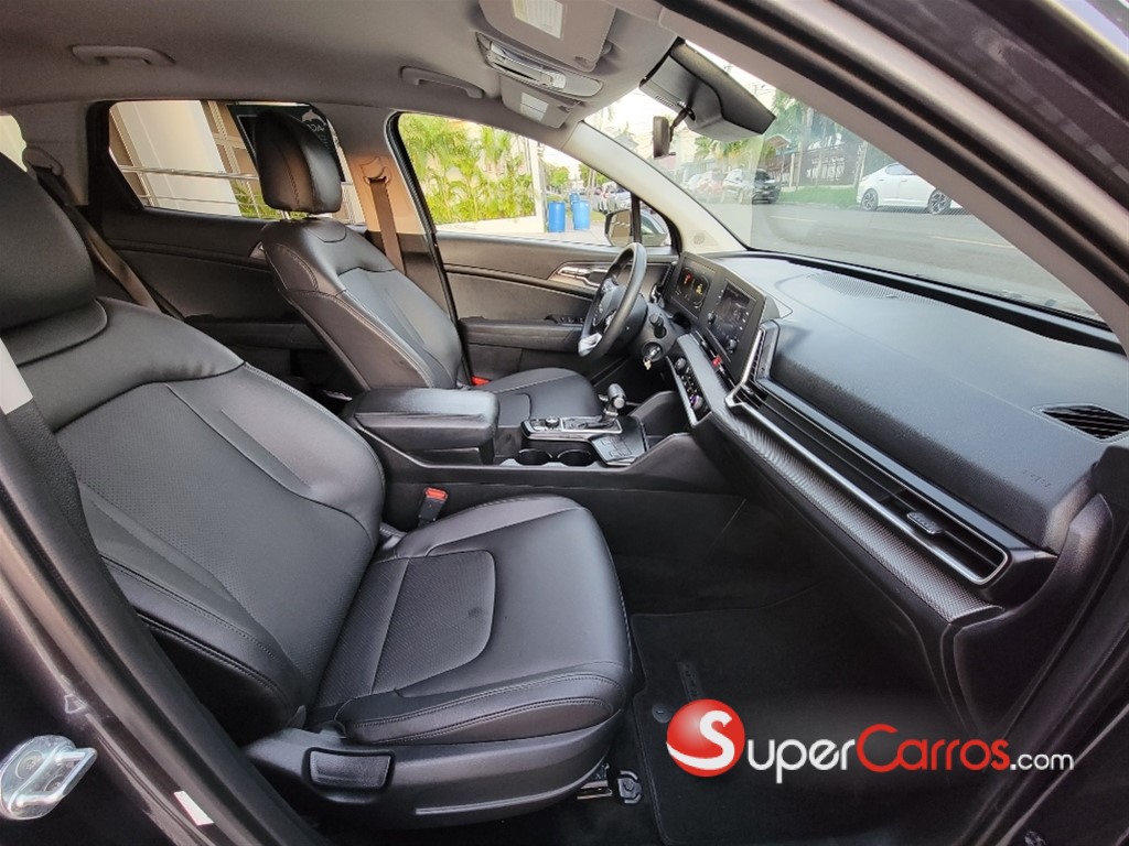 2023 Kia Sportage LX — foto 6 / 8