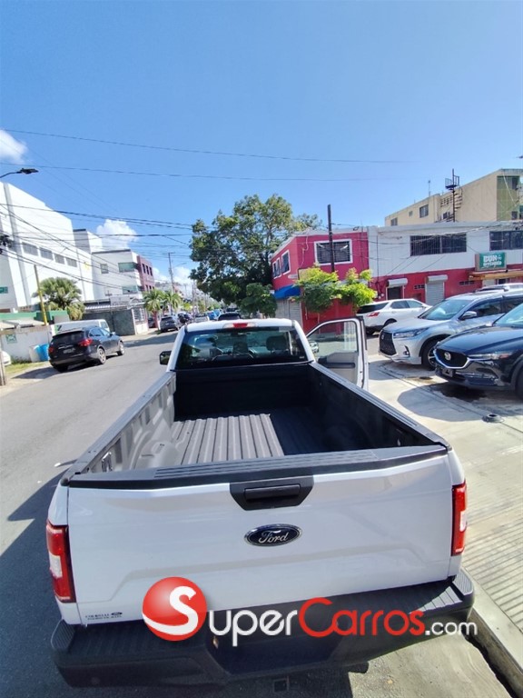 2020 Ford F 150 XLT — foto 2 / 11