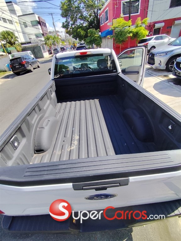 2020 Ford F 150 XLT — foto 8 / 11