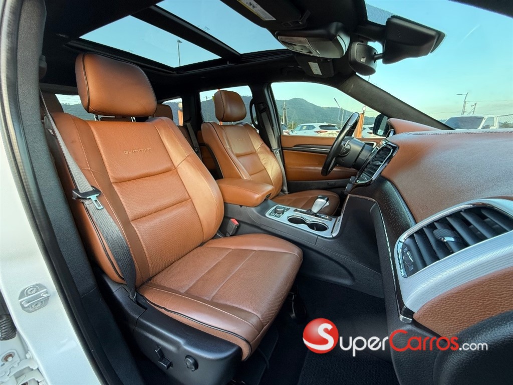 2020 Jeep Grand Cherokee SUMMIT — foto 7 / 12