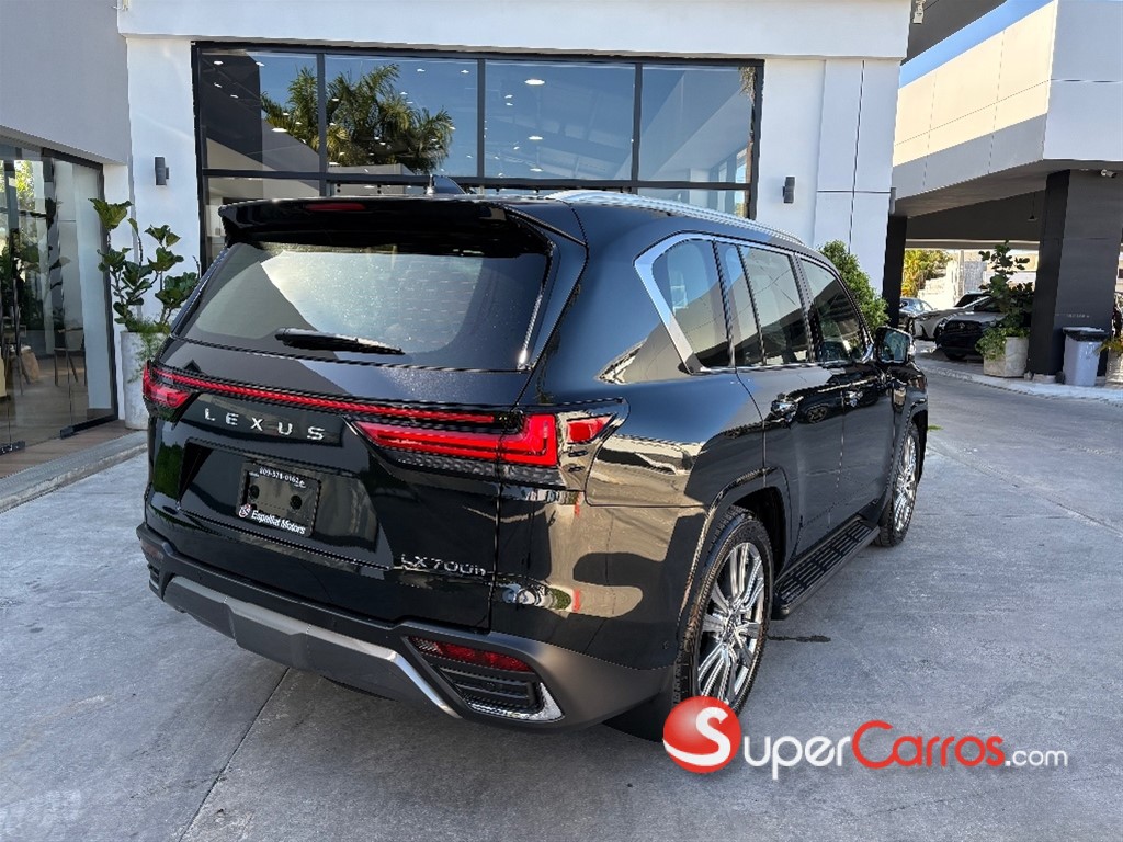 2026 Lexus LX 700 VIP — foto 3 / 9
