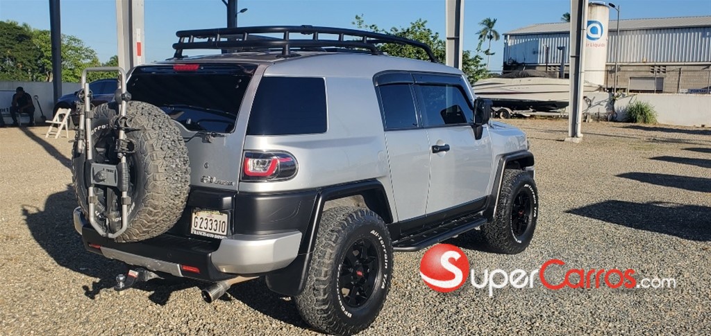 2007 Toyota FJ Cruiser — foto 6 / 12