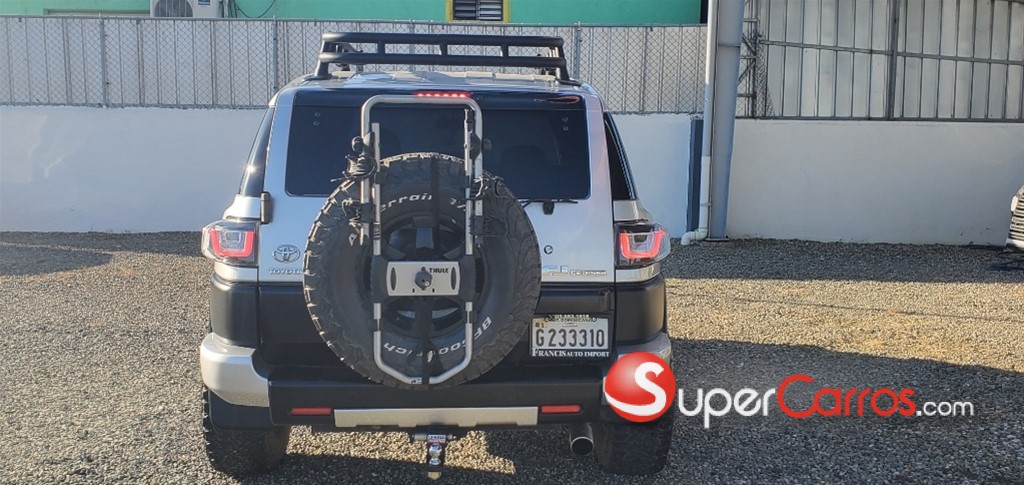 2007 Toyota FJ Cruiser — foto 9 / 12