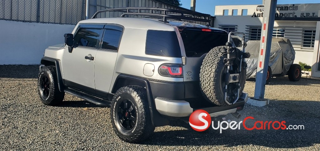 2007 Toyota FJ Cruiser — foto 10 / 12