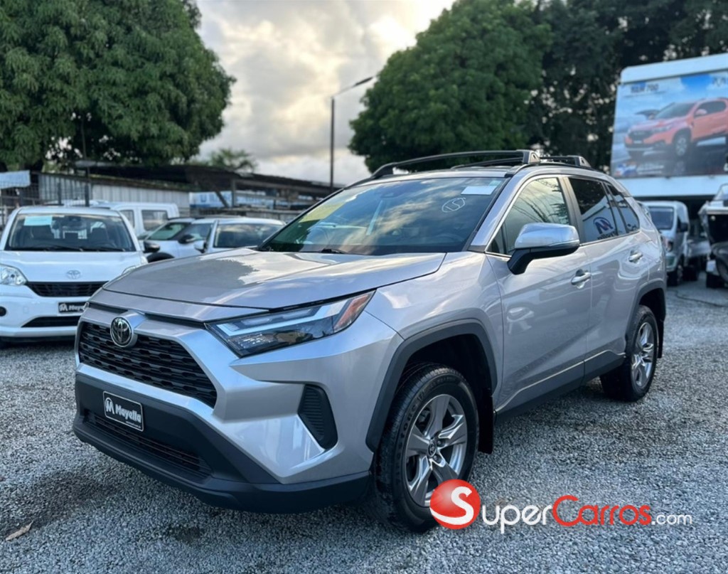 2023 Toyota RAV4 XLE — foto 3 / 11