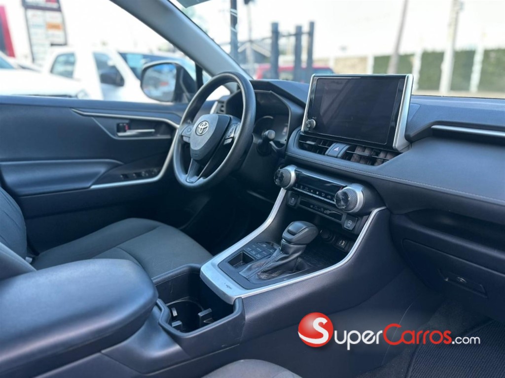 2023 Toyota RAV4 XLE — foto 7 / 11