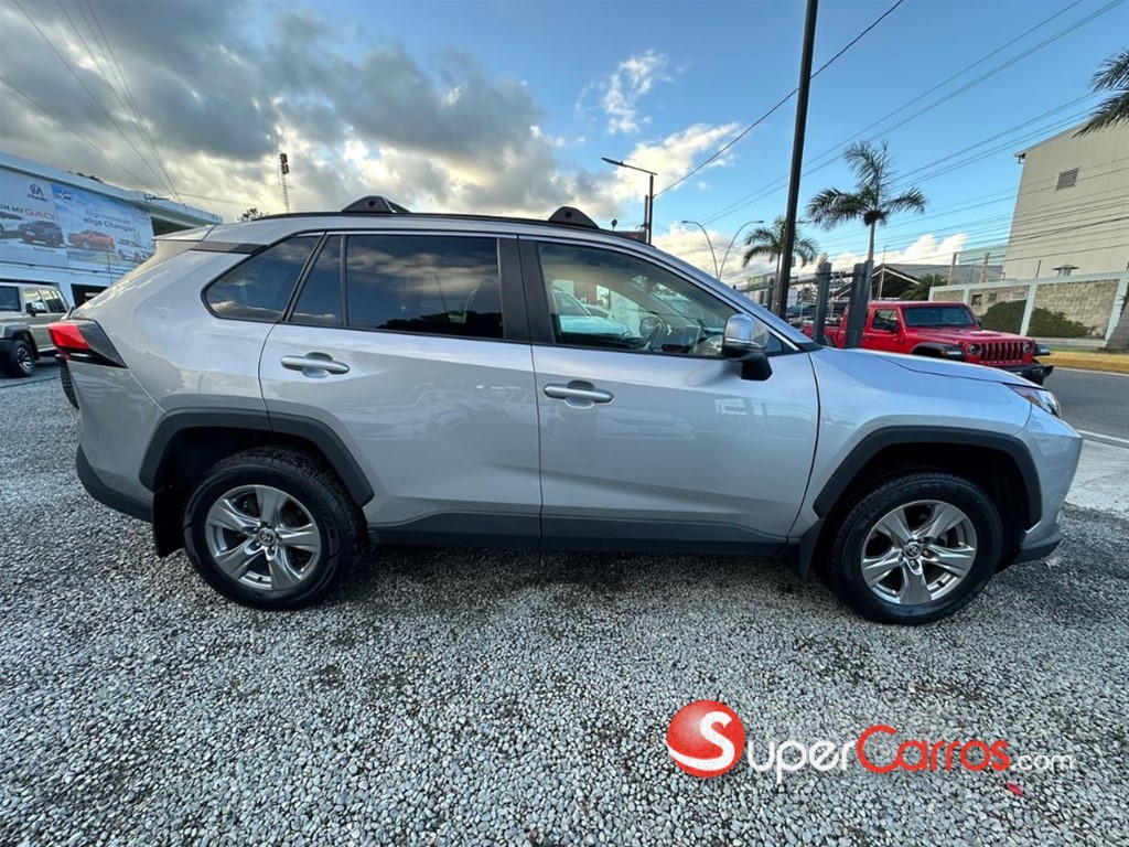 2023 Toyota RAV4 XLE — foto 11 / 11