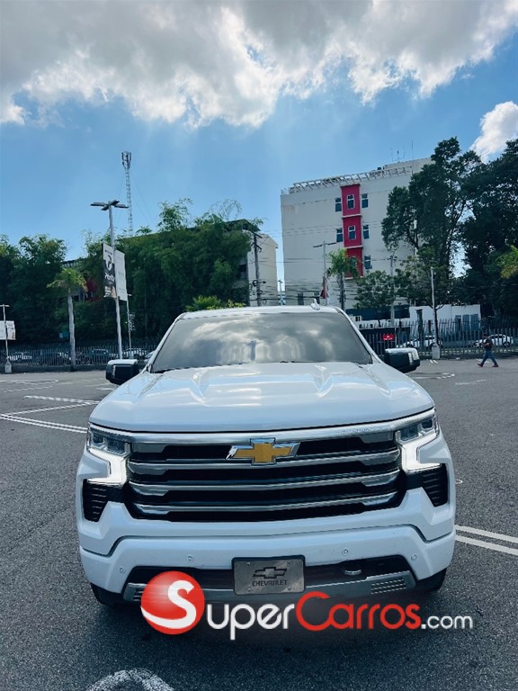 2023 Chevrolet Silverado High Country Duramax — foto 10 / 12