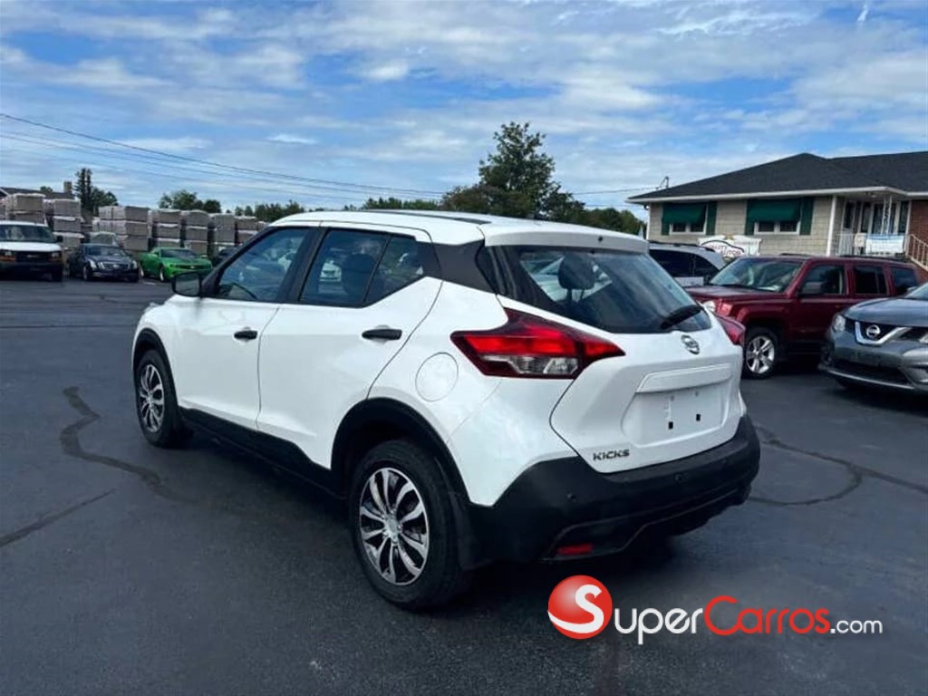 2020 Nissan Kicks — foto 3 / 9
