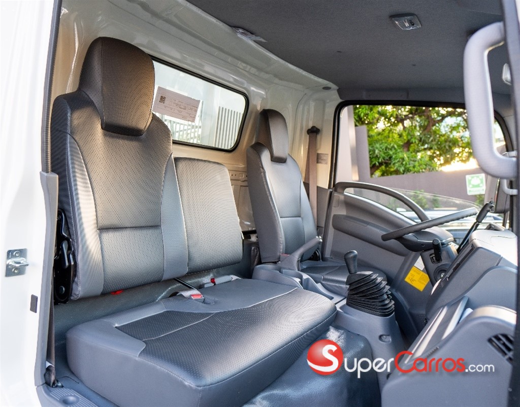 2025 Mitsubishi Motors Canter Fuso — foto 4 / 8