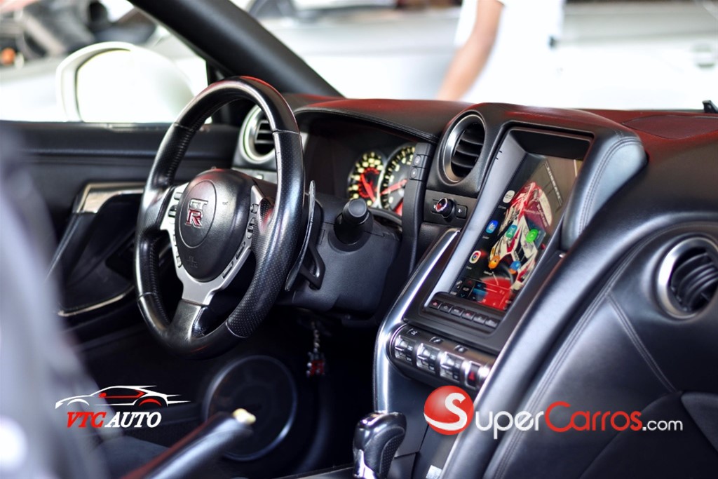 2009 Nissan GT-R Black Edition — foto 5 / 12