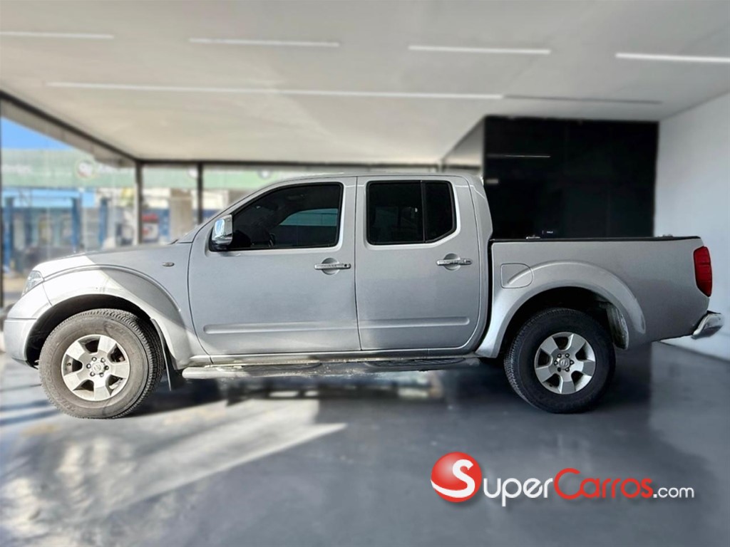 2011 Nissan Navara — foto 3 / 11