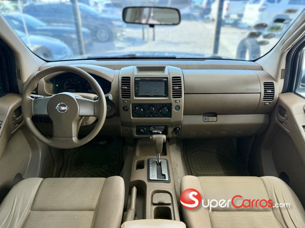 2011 Nissan Navara — foto 8 / 11