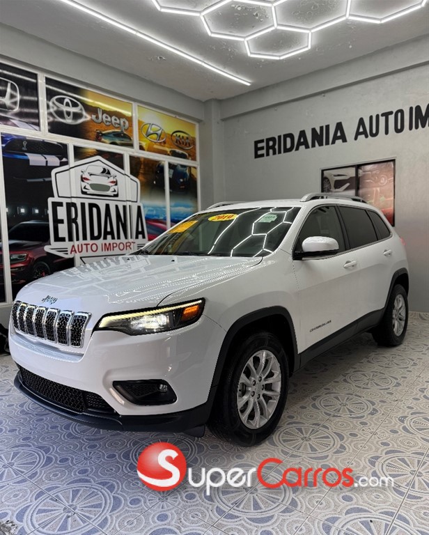 2019 Jeep Cherokee Latitude Plus — foto 1 / 7