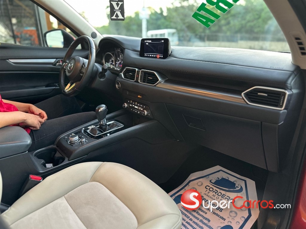 2020 Mazda CX-5 Touring — foto 8 / 12
