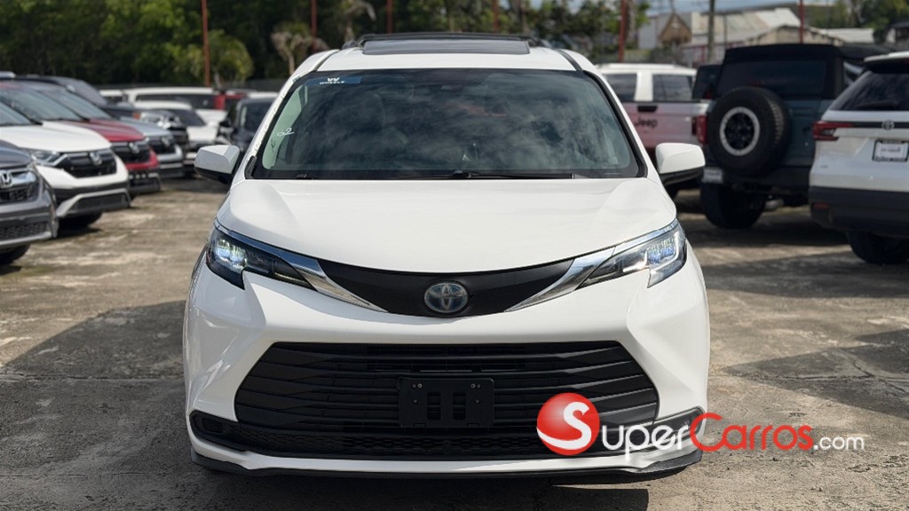 2021 Toyota Sienna LE — foto 5 / 12