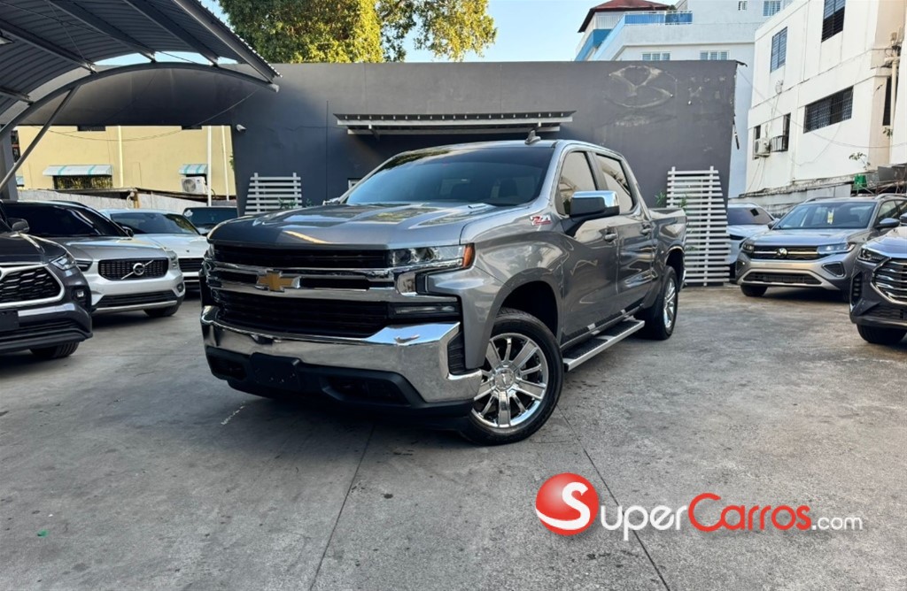 2020 Chevrolet Silverado Z71 Duramax — foto 2 / 10