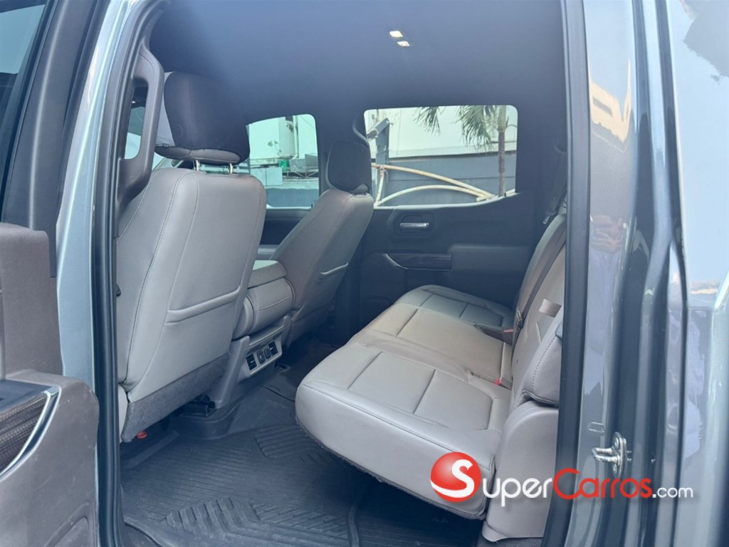 2020 Chevrolet Silverado Z71 Duramax — foto 8 / 10