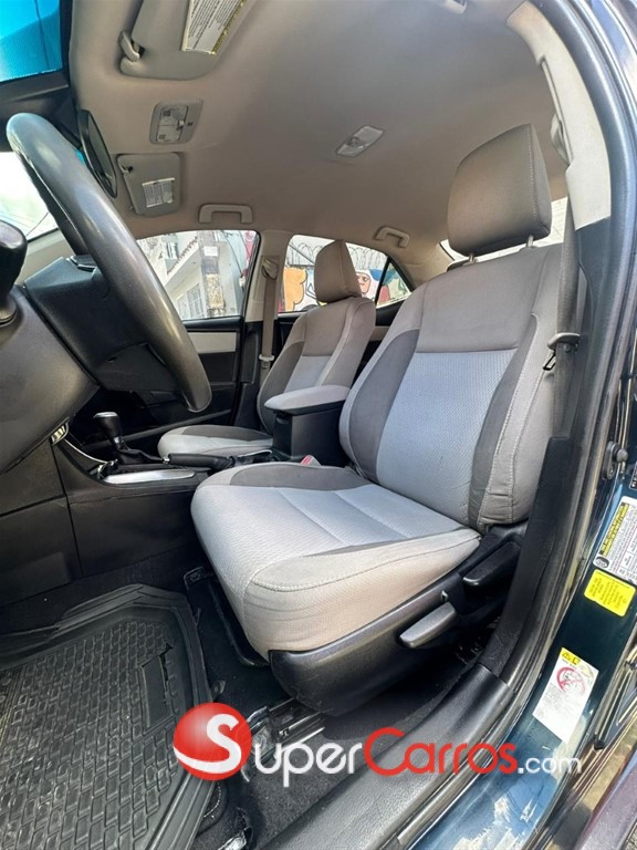 2018 Toyota Corolla LE — foto 2 / 12