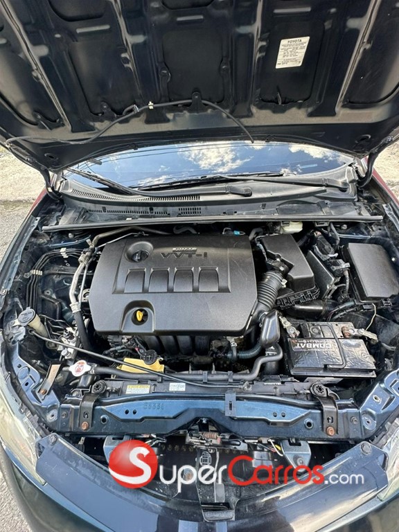2018 Toyota Corolla LE — foto 8 / 12