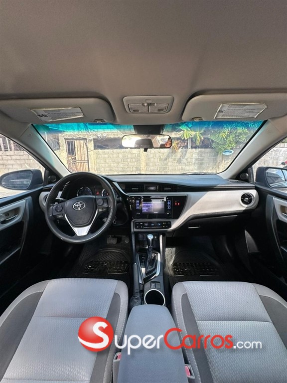 2018 Toyota Corolla LE — foto 11 / 12