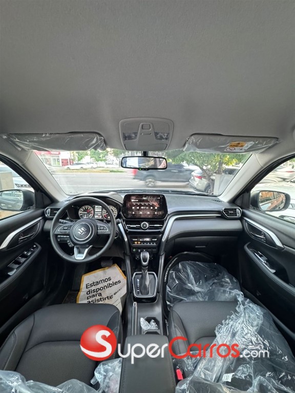 2025 Suzuki Grand Vitara GLX — foto 4 / 12